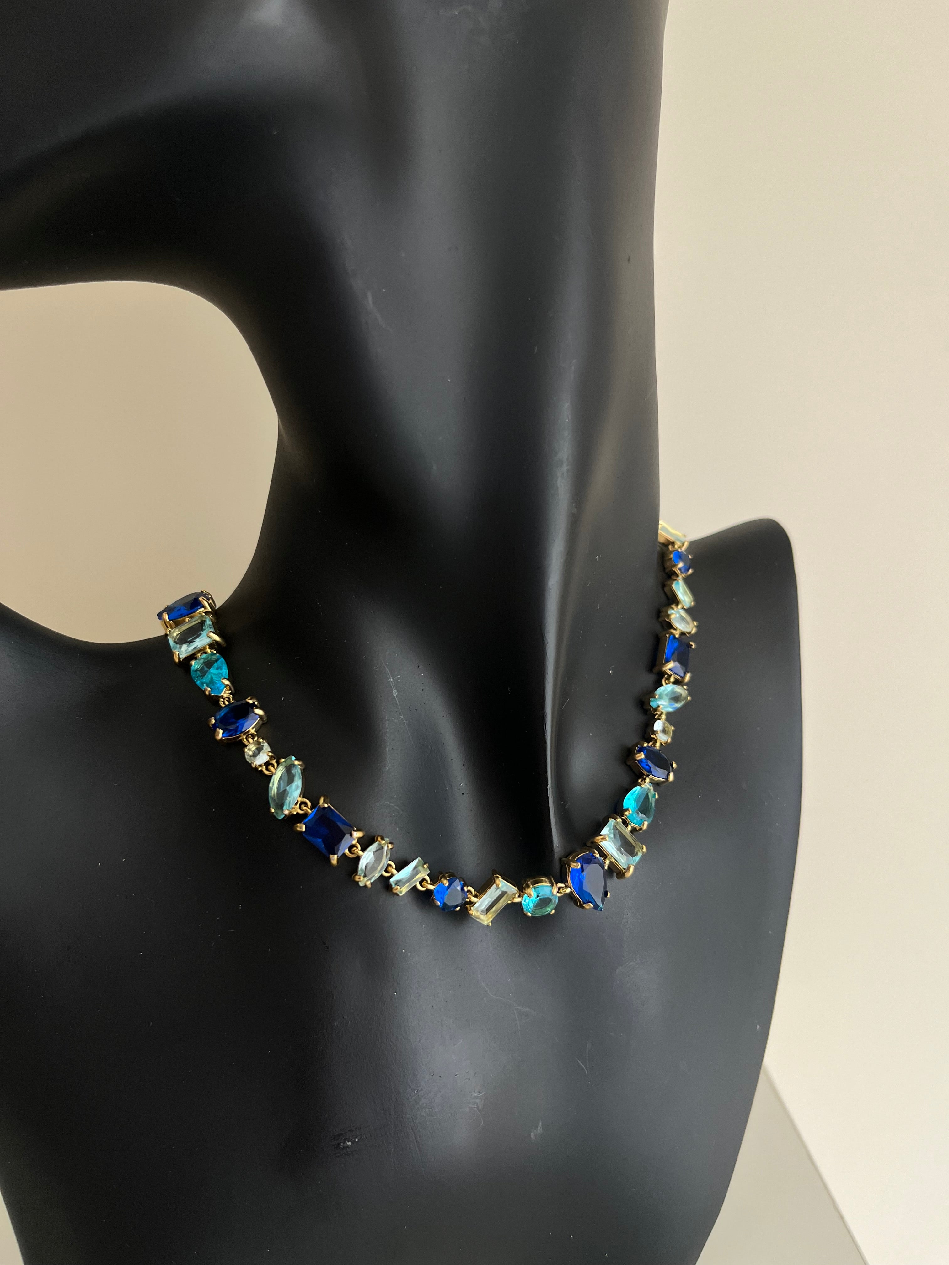 Collier Victoria